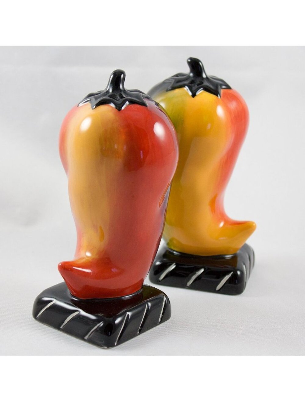 Clay Art Southwest Style Chili Peppers Ceramic Salt & Pepper Set 5.25"